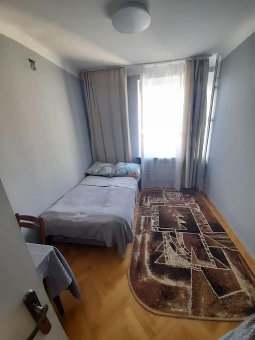 Mieszkanie Na Doby Plac Hallera Apartment Warsaw Ngoại thất bức ảnh